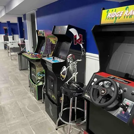 Harper Arcade Apartment